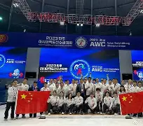 举重夜战：江南灰熊队强势反弹关中貔貅队，主帅临场妙招宿敌对话再升级